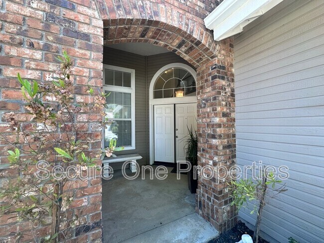 Foto del edificio - 2350 Laurelwood Dr