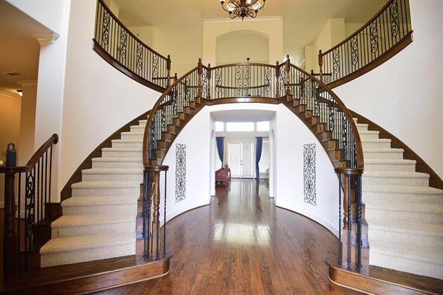 Foto del edificio - 7304 Meadow Glen Dr