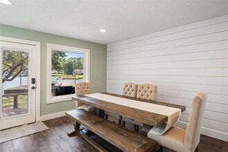 Building Photo - 3203 Poe Dr