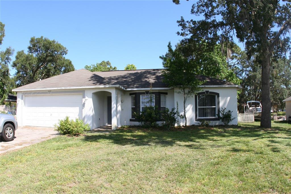 Foto principal - 11066 Avis St