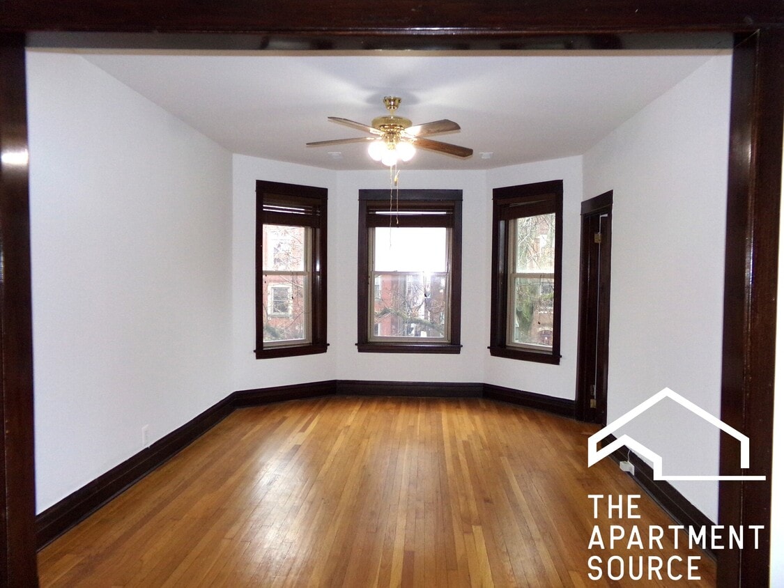 Foto principal - 1458 W Catalpa Ave