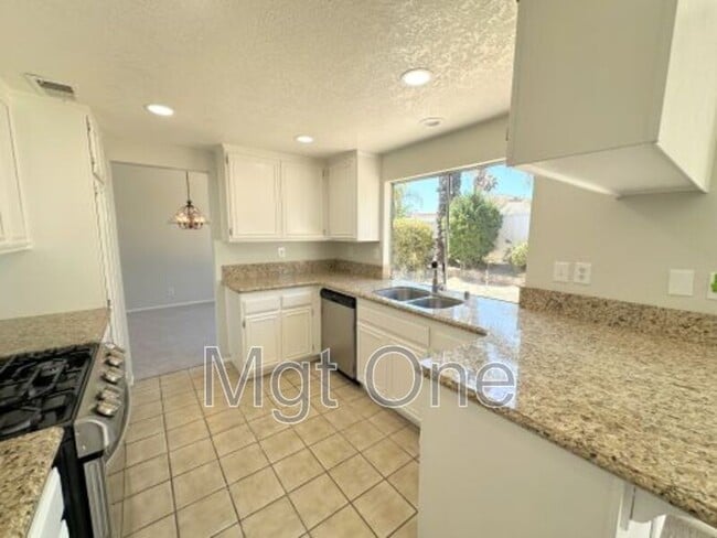 Building Photo - 29784 Camino Cristal