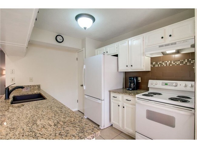 Building Photo - 236 Samuel Blvd