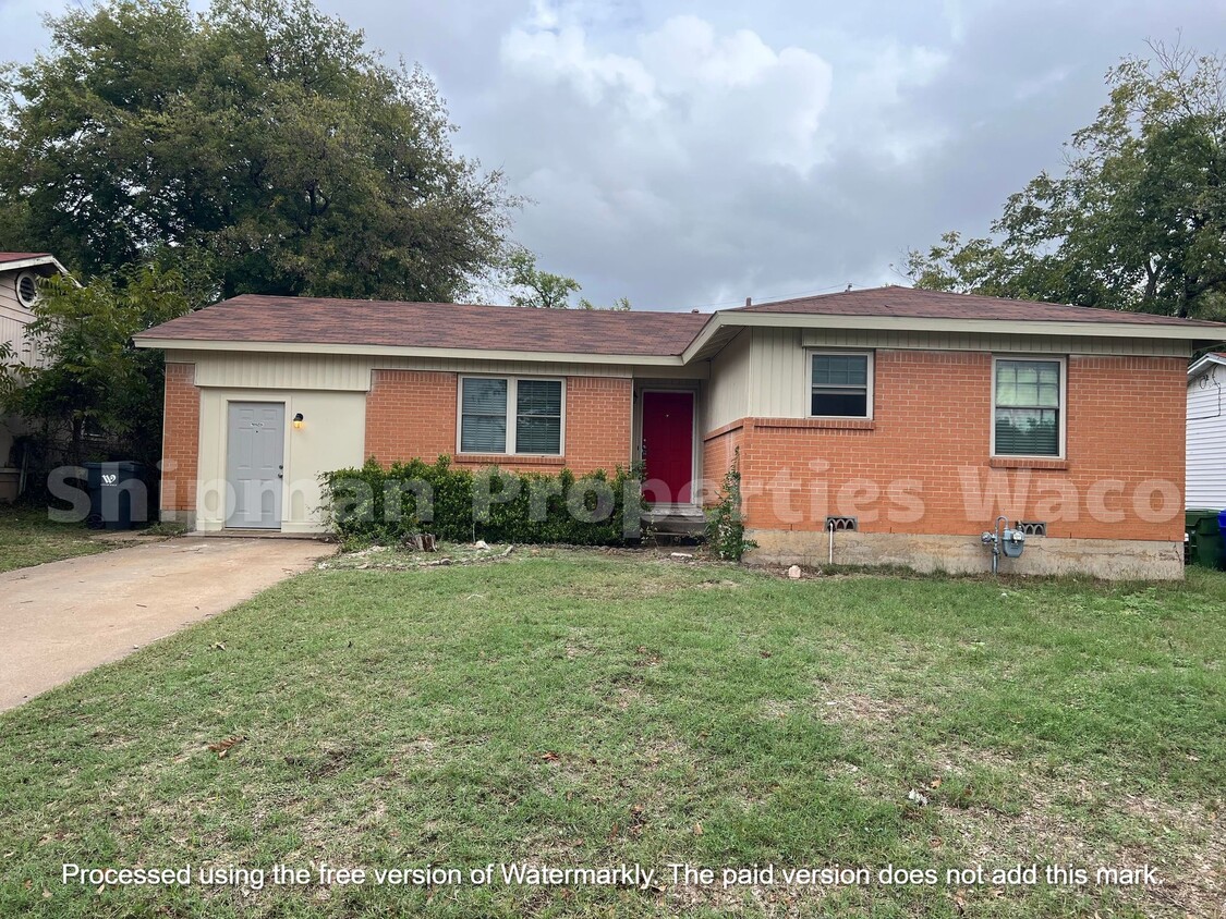 Primary Photo - 1813 La Porte Dr