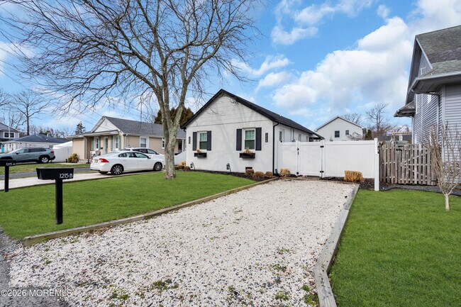 Foto del edificio - 1215 Lister St