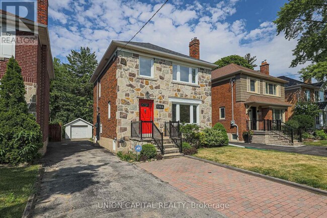 Building Photo - 1064 Royal York Rd