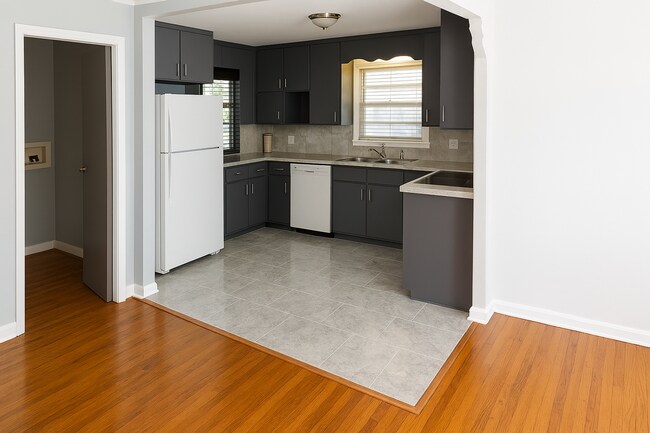 Foto del edificio - 235 Forest Hills Dr