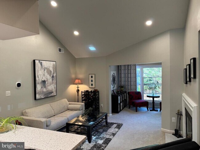 Building Photo - 11709 Karbon Hill Ct