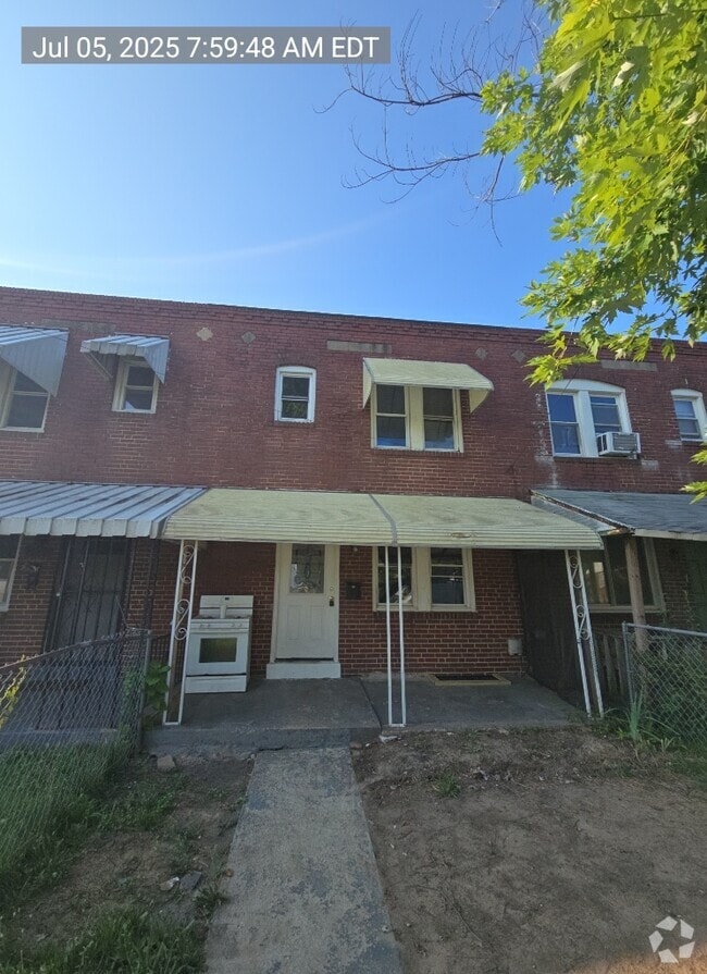 Building Photo - 1021 Church St