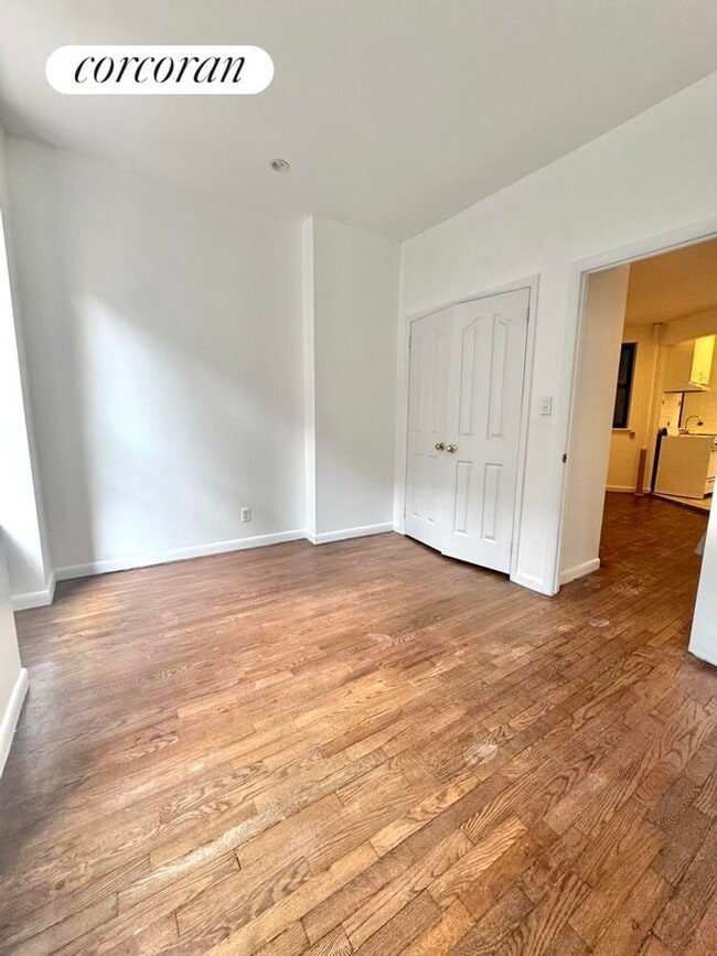 Foto del edificio - 509 E 81st St