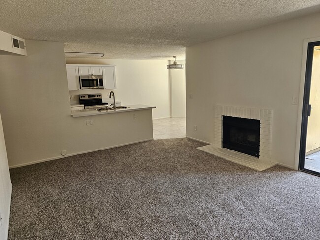 Building Photo - 5236 W Peoria Ave