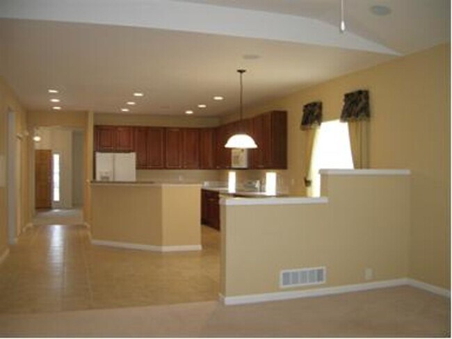 Building Photo - Ranch style Home in Castle Highlands