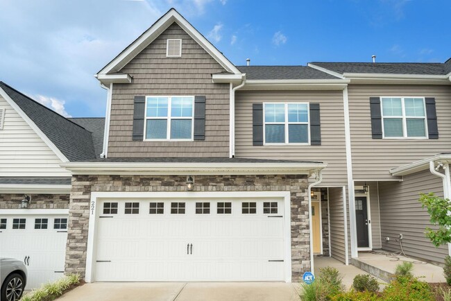 Beautiful 3bd/2.5ba Townhouse Available in... - Beautiful 3bd/2.5ba Townhouse Available in...