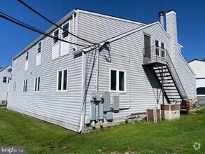 Building Photo - 813 S Reading Ave