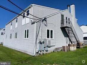 Building Photo - 813 S Reading Ave