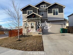 Building Photo - 6642 Mandan Dr