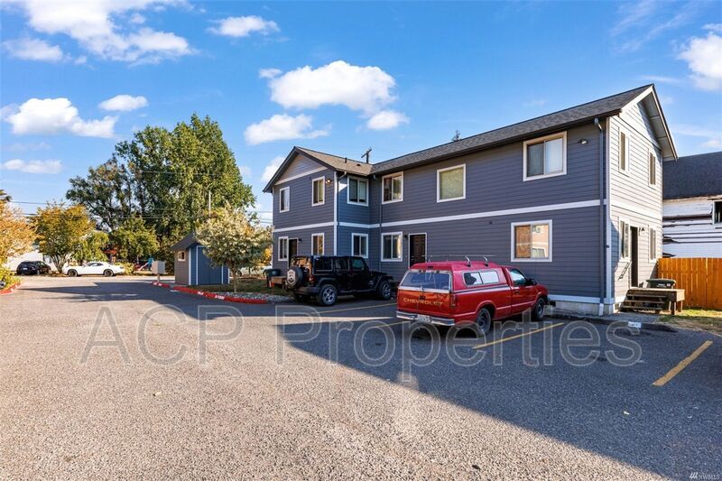 5895 Cedar St Unit 101, Ferndale, WA 98248 Condo for Rent in
