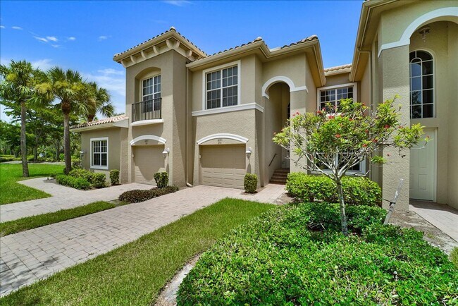 Building Photo - Fully Furnished Annual Rental Carriage Home