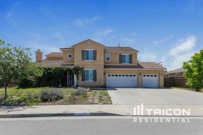 Building Photo - 13571 Altivo St