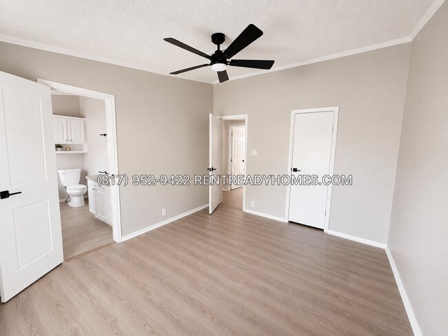 Foto del edificio - 5528 Patton Dr