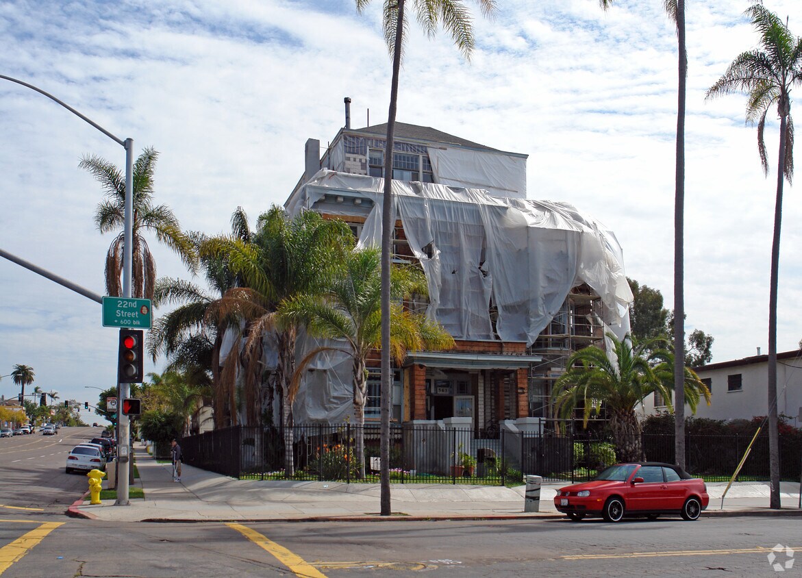 Foto principal - 563 22nd St