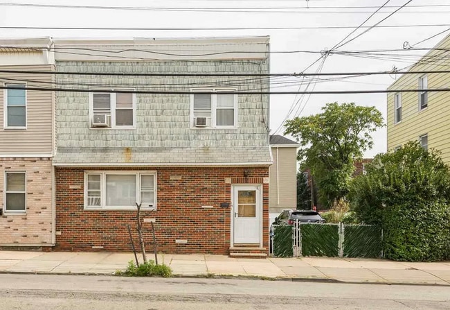 Building Photo - 68 Prospect Ave