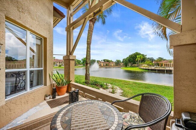 Building Photo - 4887 Via Palm Lakes Via