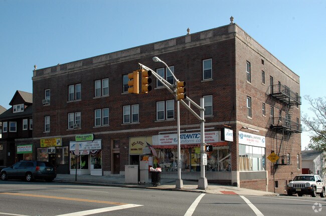 Building Photo - 442-448 Washington Ave
