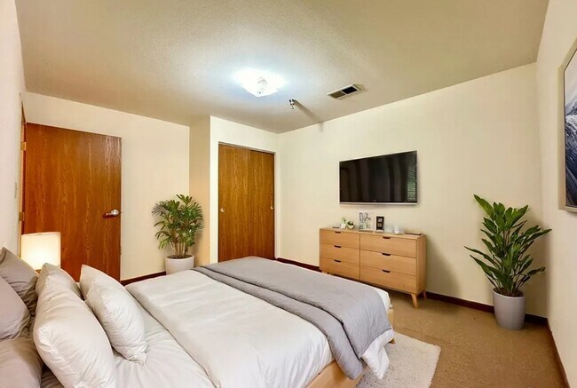 Foto del edificio - Comfortable Living at Blume Lofts, Wapakoneta