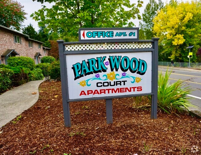 1 Bedroom Apartments under 1,500 in Tigard, OR with Utilities Included