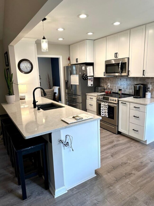 Foto del edificio - 4408 Mannsfield Ct
