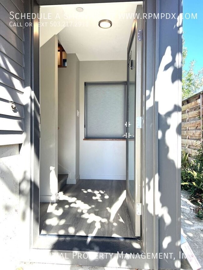 Foto del edificio - 5027 SE Market St