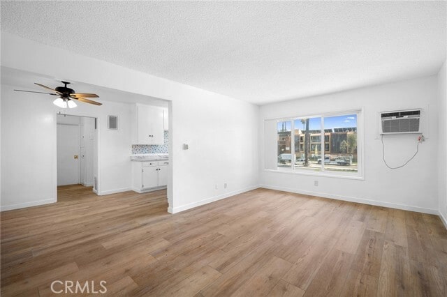 Foto del edificio - 17845 Sherman Way