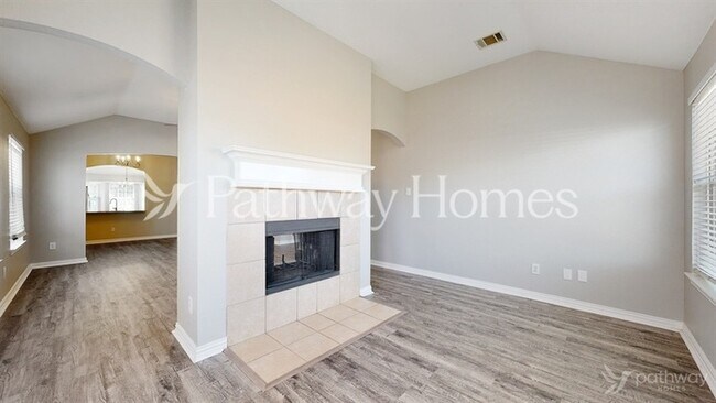 Foto del edificio - 337 Leisure Ln