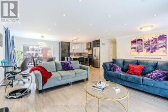 Building Photo - 24 Paramount Ct Building Photo - 24 Paramount Ct