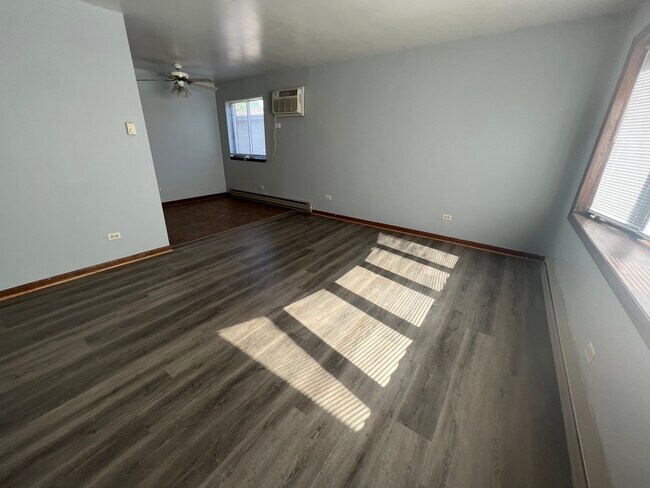 Foto del edificio - 17754 Rosewood Dr
