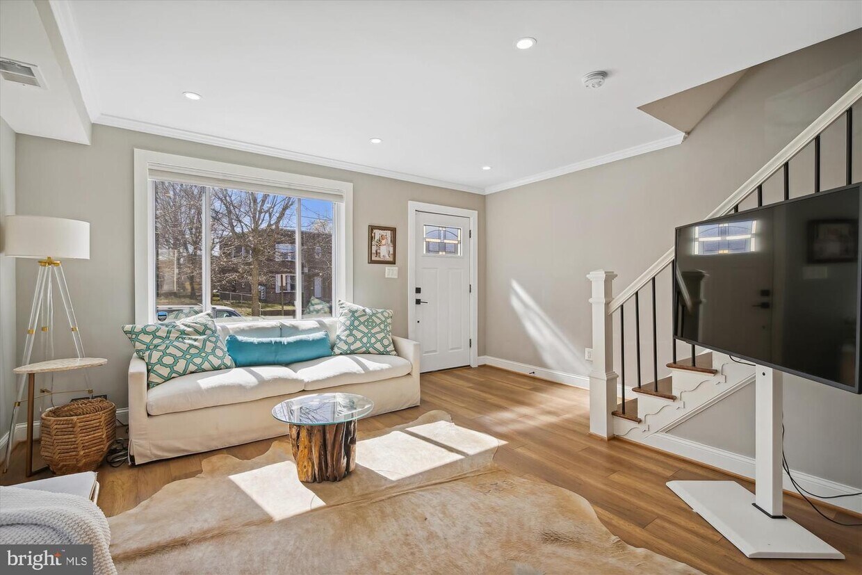 252 Oakwood St SE, Washington, DC 20032 House Rental in Washington