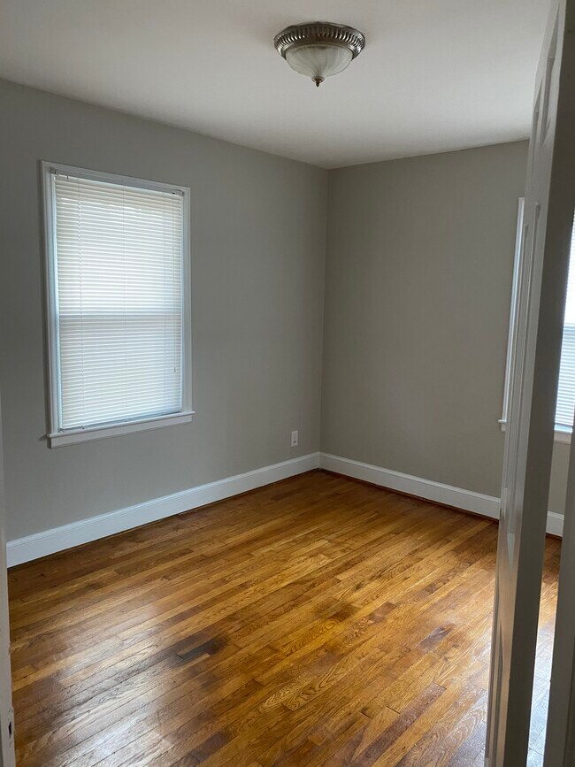 812 E Ellerbee St, Durham, NC 27704 House Rental in Durham, NC