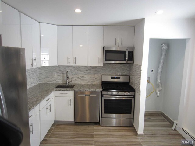 Building Photo - 423 Leonhardt Dr
