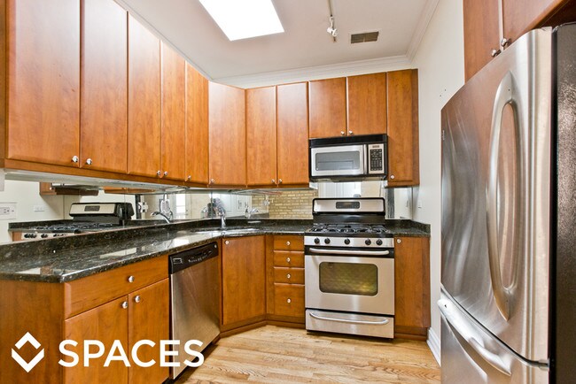 Foto del edificio - 622 W Roscoe St