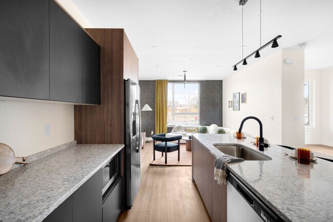 Foto del edificio - 50% Off First Month's Rent! Modern Eleganc...