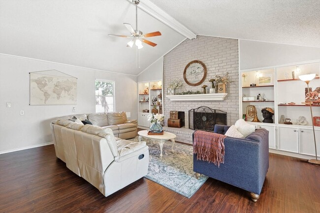 Building Photo - 3529 Shorecrest Dr