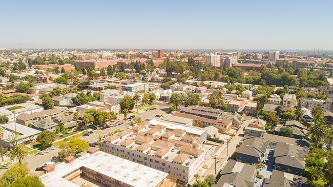 Building Photo - Student Living at Autumn Leaf Apartments