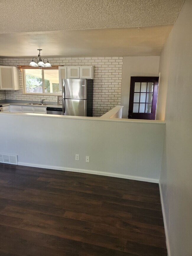 Foto del edificio - 5 bed 2 bath home in Northglenn