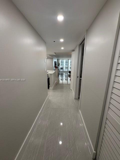 Building Photo - 1717 N Bayshore Dr