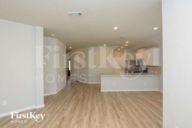Foto del edificio - 1818 Morse Way
