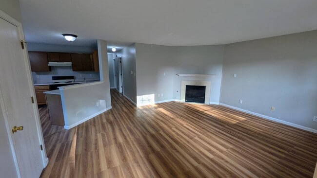 Building Photo - 1065 Williamsburg Way