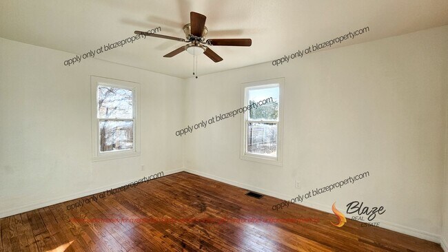 Building Photo - Beautiful 3/1 in Westlawn