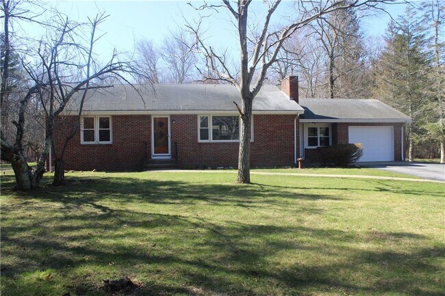 Building Photo - 141 Danielson Pike