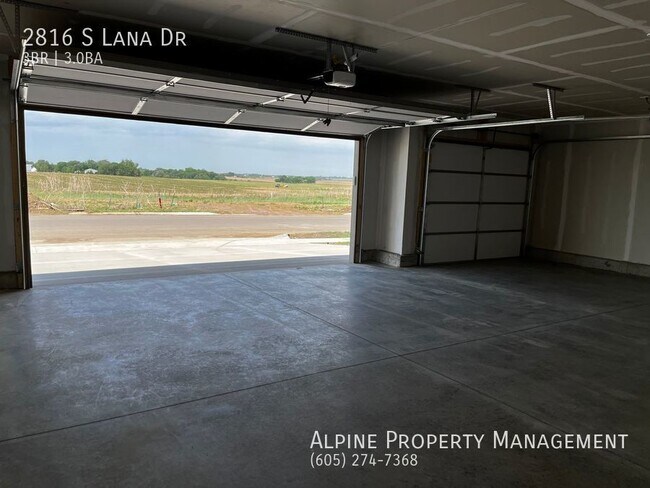 Building Photo - Newly Built 3 Bed/3 Bath Rental Home!